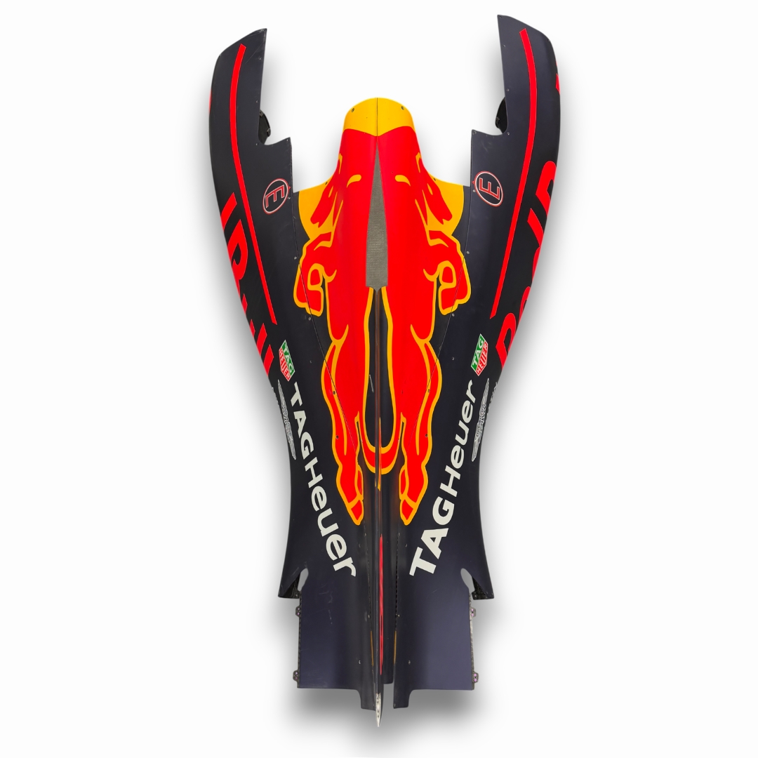 Daniel Ricciardo RB13 Race-Used Clamshell Red Bull Racing 2017 - Image 2